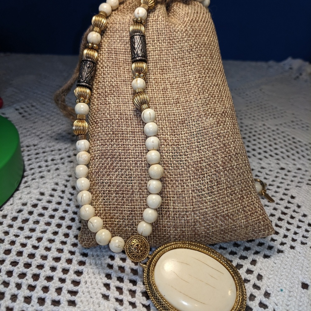 Pendent Necklace